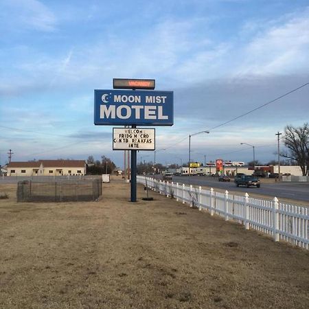 Moon Mist Motel Meade Kültér fotó