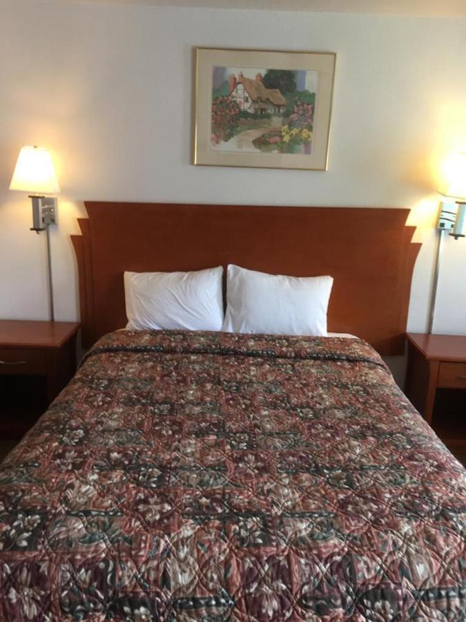 Moon Mist Motel Meade Kültér fotó